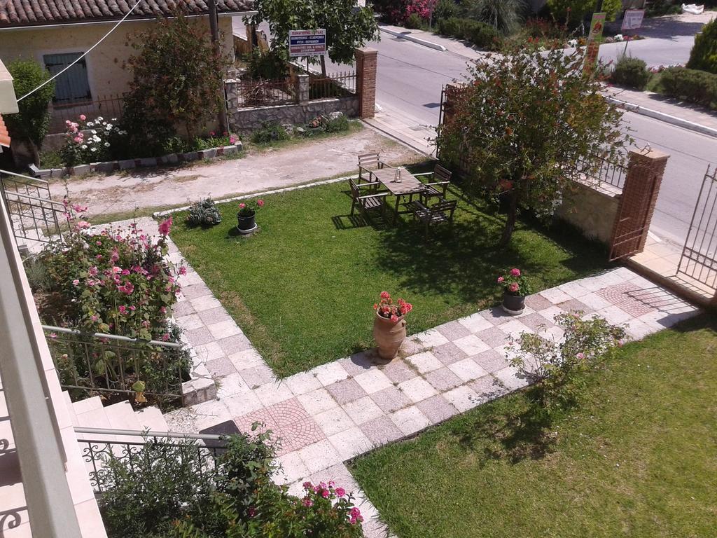 Vasso'S Studios Vasiliki  Exterior photo