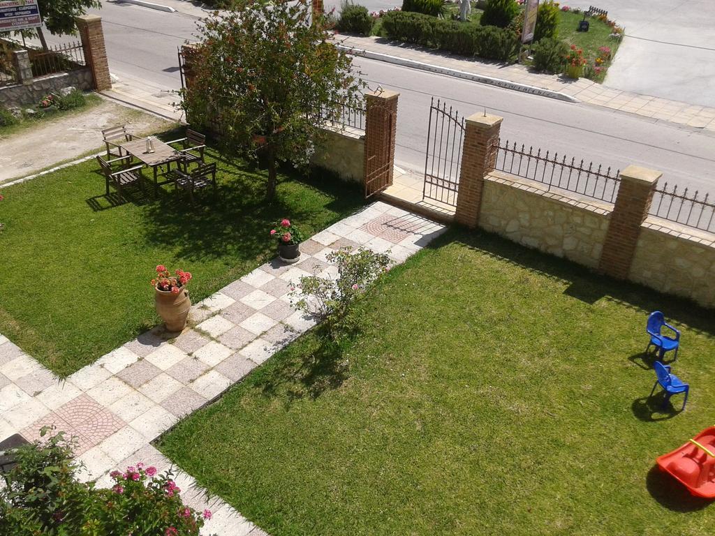 Vasso'S Studios Vasiliki  Exterior photo